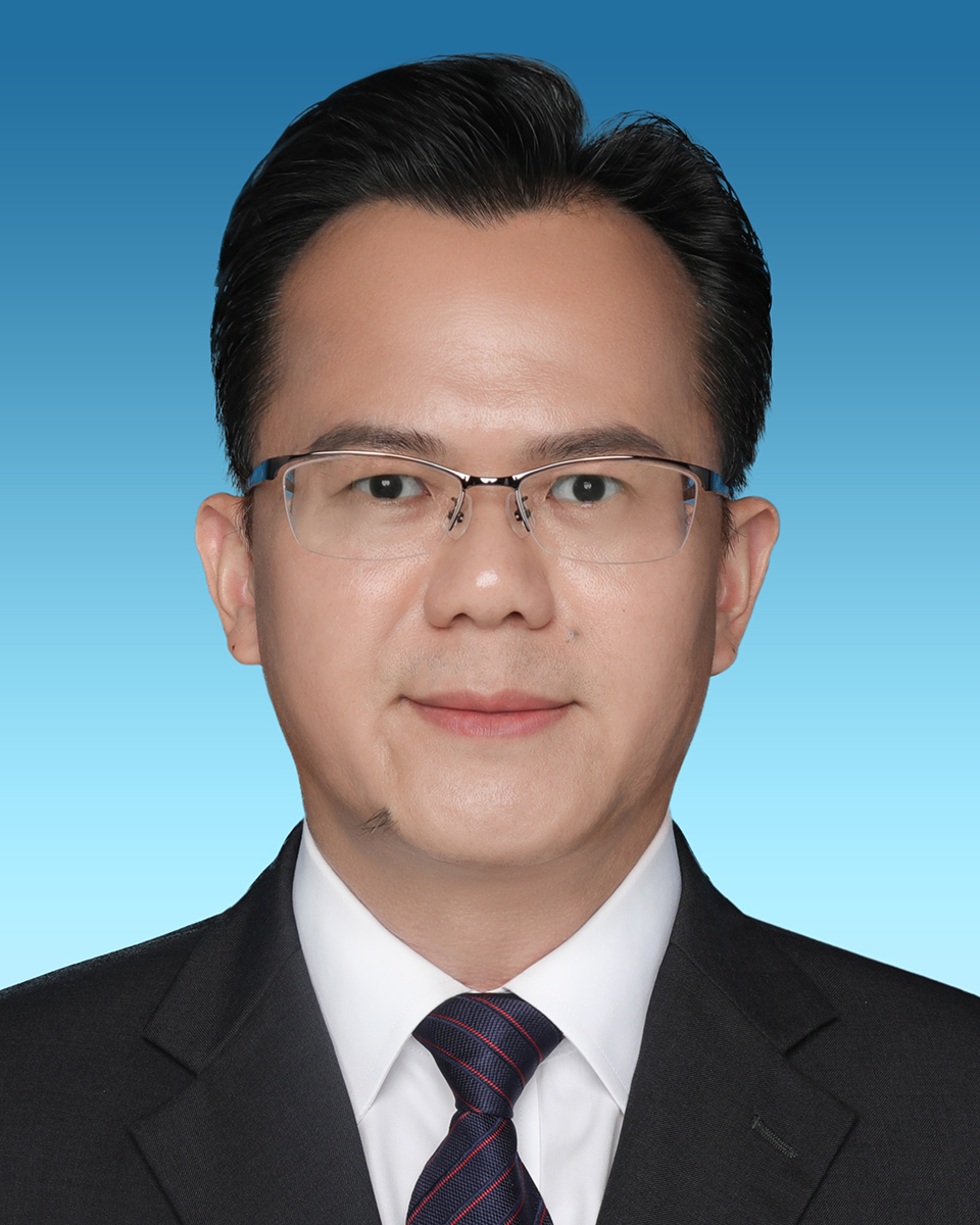 陈新仪(新)(1).jpg