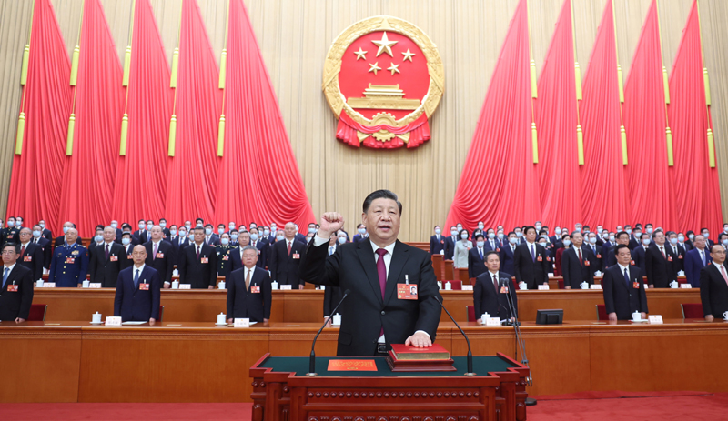 十四届全国人大一次会议选举产生新一届国家领导人  习近平全票当选国家主席中央军委主席