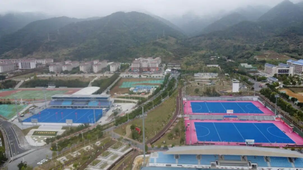 4微信图片_20251023184715_9_355.jpg