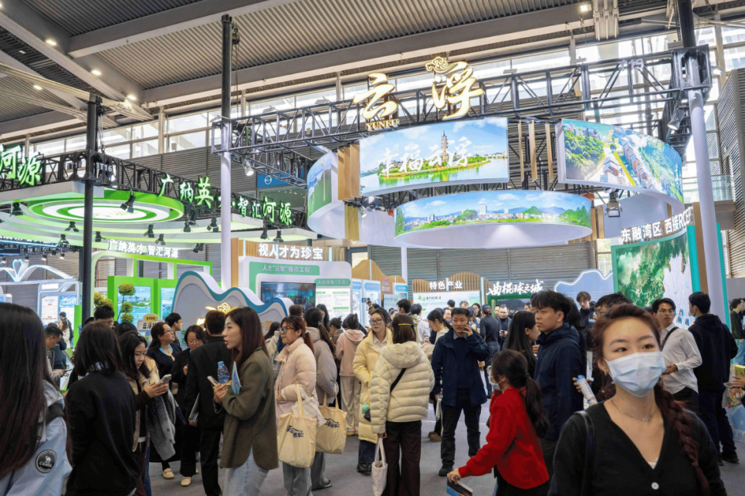 云浮携800+offer赴约深圳！现场人人人人人