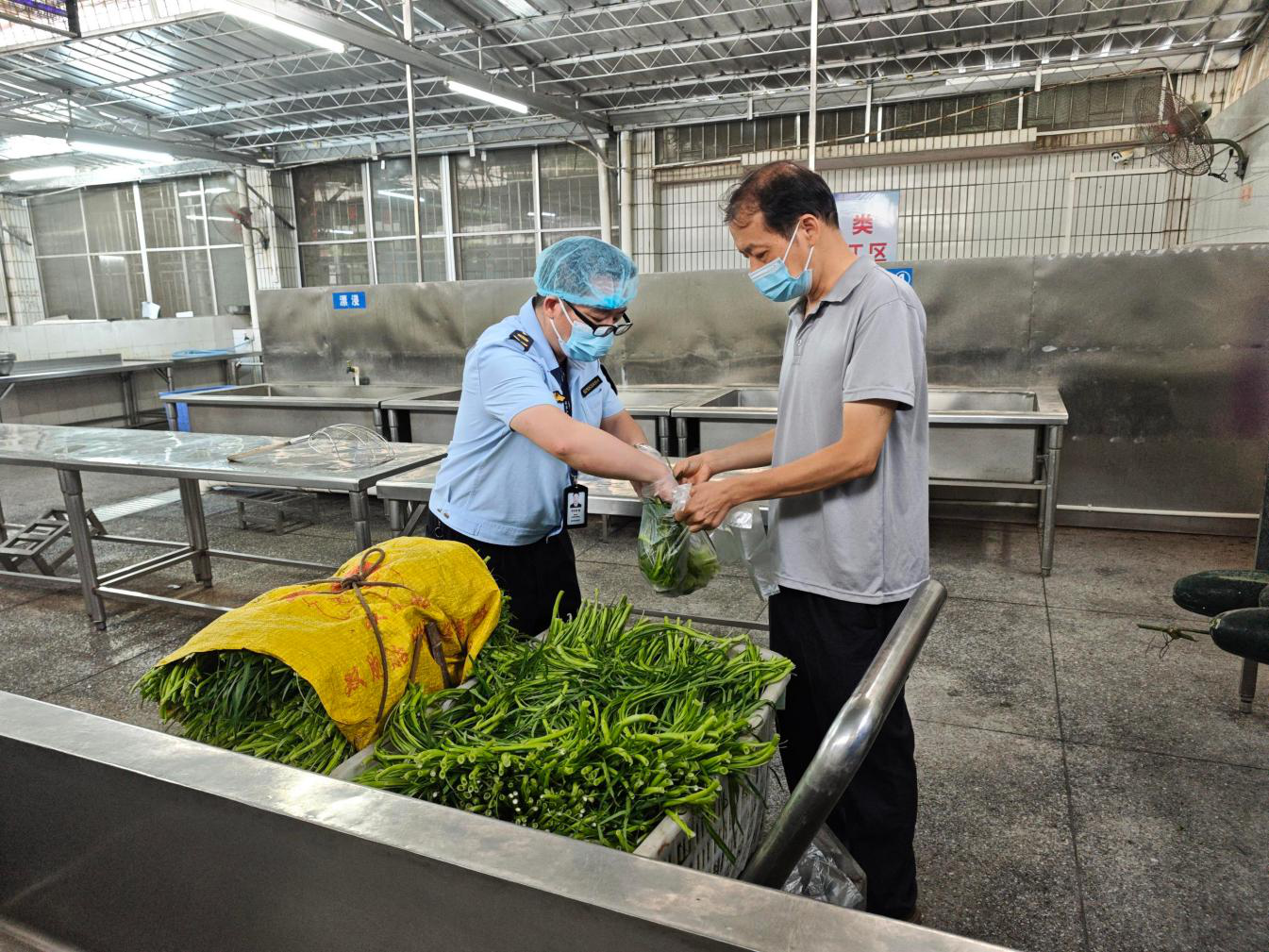 精准施策保食安 全力以赴护高考云浮市市场监督管理局圆满完成2026年高考食品安全保障工作