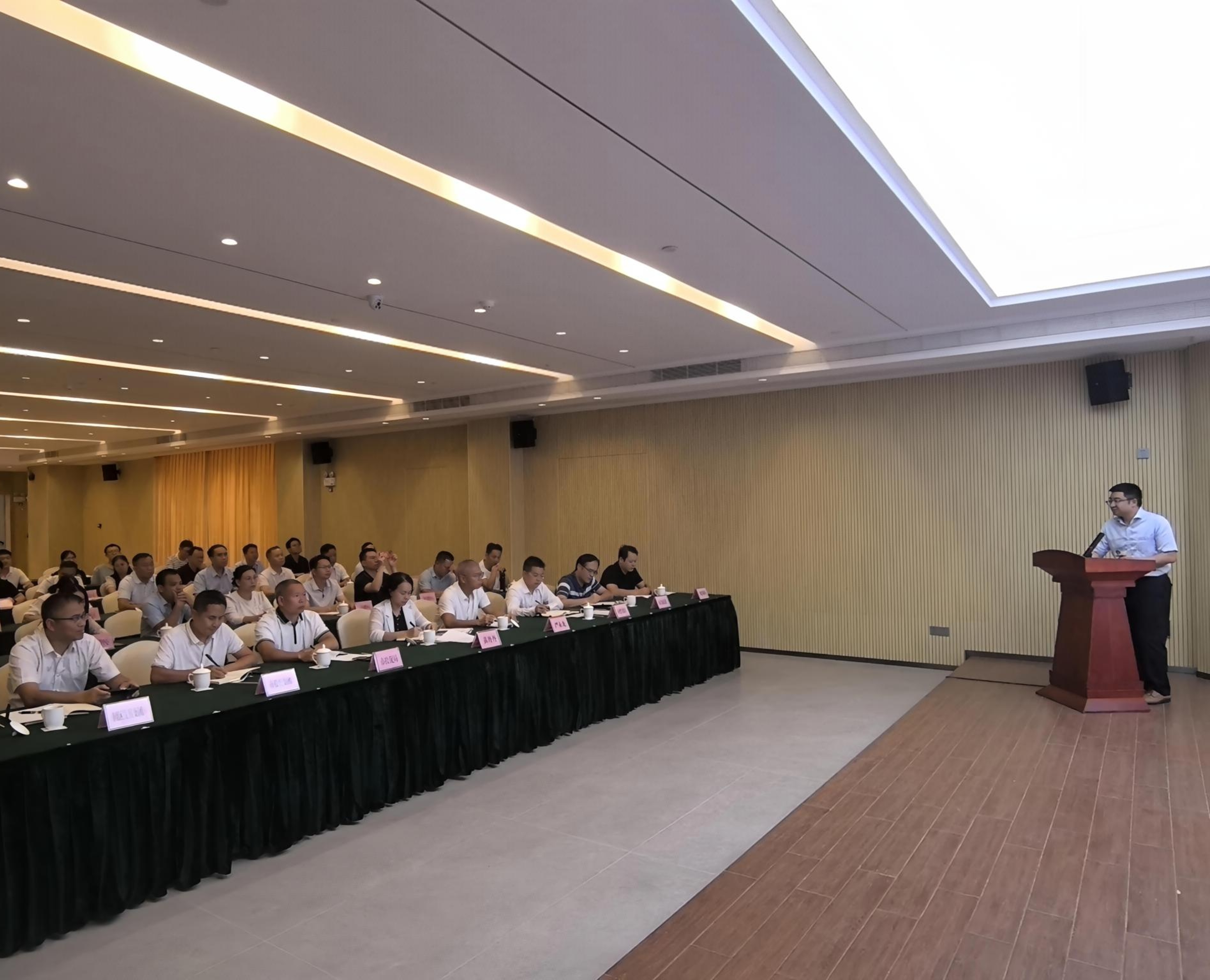 图2(2).jpg