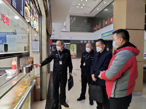 云浮市场监管部门开展节前检查 助力平安春运（工作简报）268.png