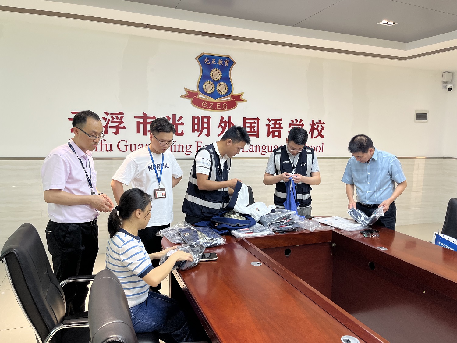 校服抽查2.jpg