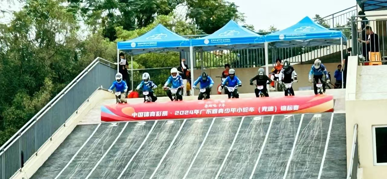 竞速比赛中.jpg